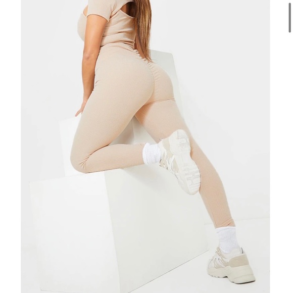 PrettyLittleThing Pants - Pretty Little Thing Ruched Leggings